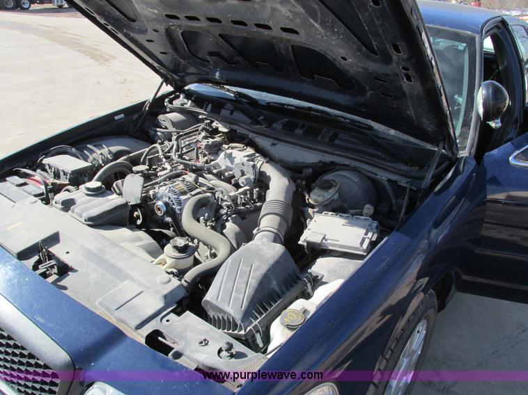 image for item I4061 2008 Ford Crown Victoria Police Interceptor