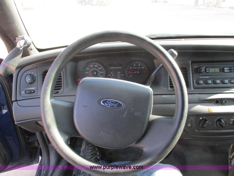 image for item I4061 2008 Ford Crown Victoria Police Interceptor