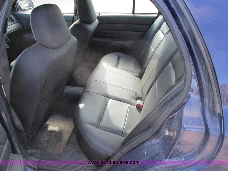 image for item I4061 2008 Ford Crown Victoria Police Interceptor
