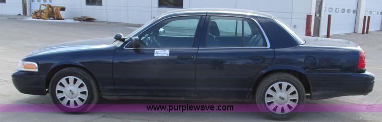 image for item I4064 2010 Ford Crown Victoria Police Interceptor