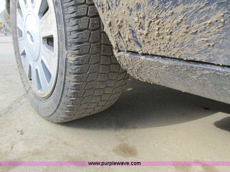 image for item I4064 2010 Ford Crown Victoria Police Interceptor