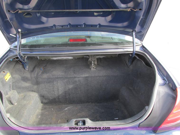 image for item I4064 2010 Ford Crown Victoria Police Interceptor