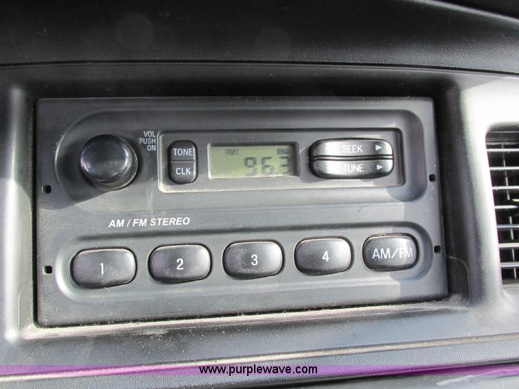 image for item I4064 2010 Ford Crown Victoria Police Interceptor