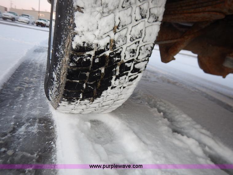 image for item I5080 1990 Ford F150 XLT Lariat pickup truck