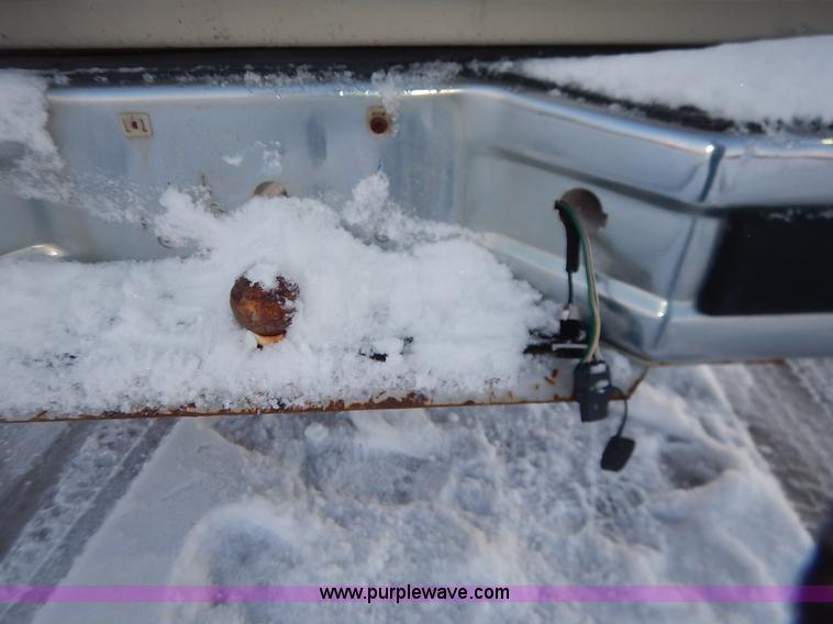 image for item I5080 1990 Ford F150 XLT Lariat pickup truck