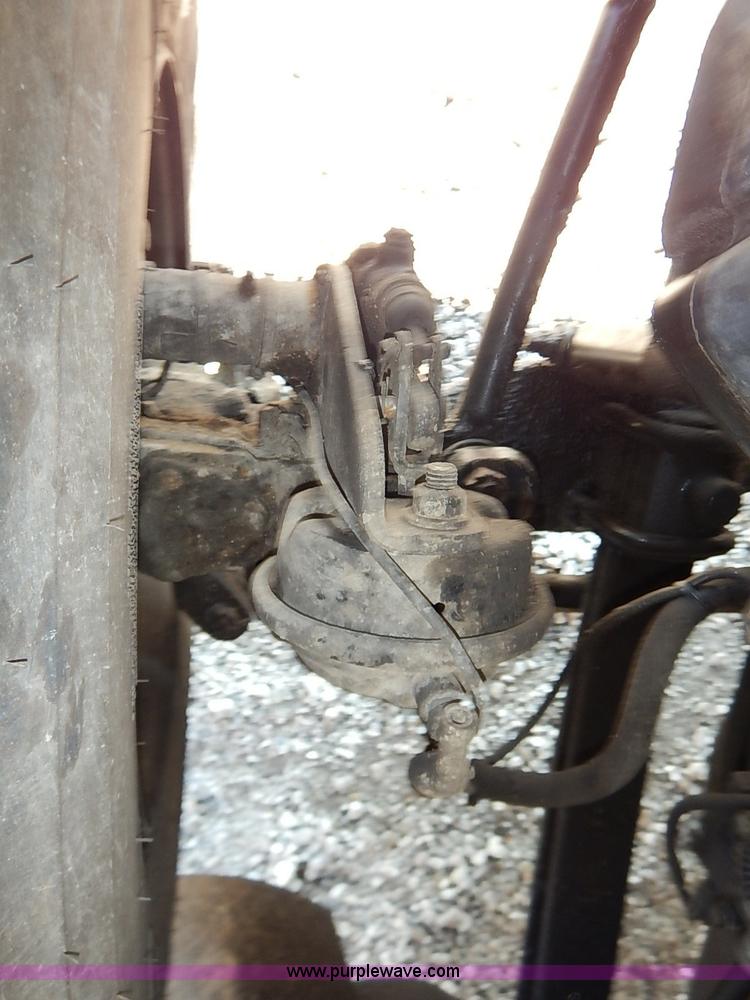 image for item I5088 2007 International 7400 refuse truck