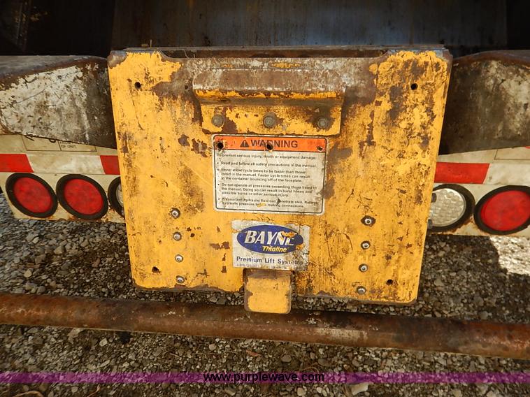 image for item I5088 2007 International 7400 refuse truck