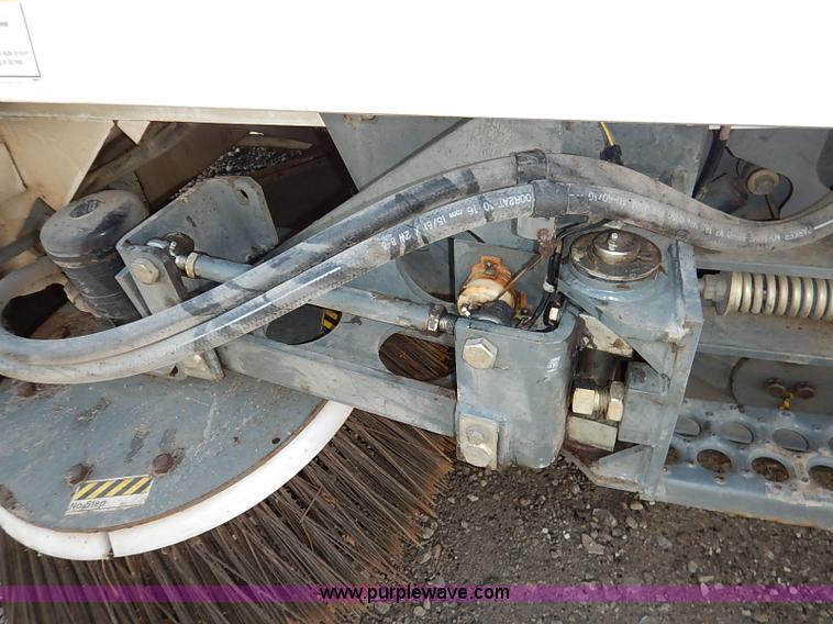 image for item I5090 2006 Elgin Pelican street sweeper