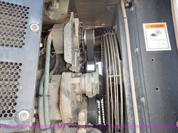 image for item I5090 2006 Elgin Pelican street sweeper