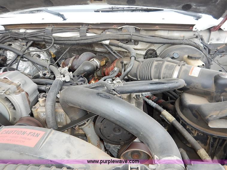 image for item I5121 1995 Ford F350 XLT ambulance