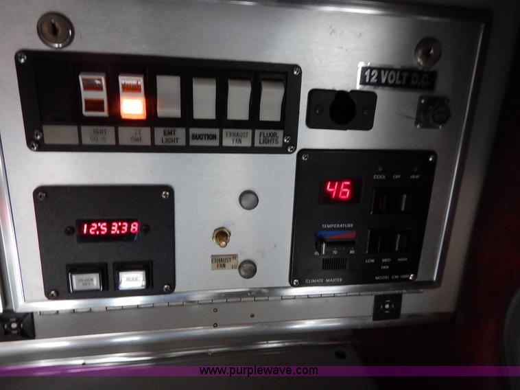 image for item I5121 1995 Ford F350 XLT ambulance