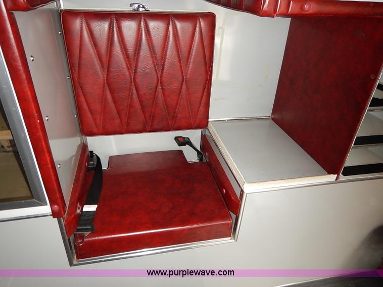 image for item I5121 1995 Ford F350 XLT ambulance