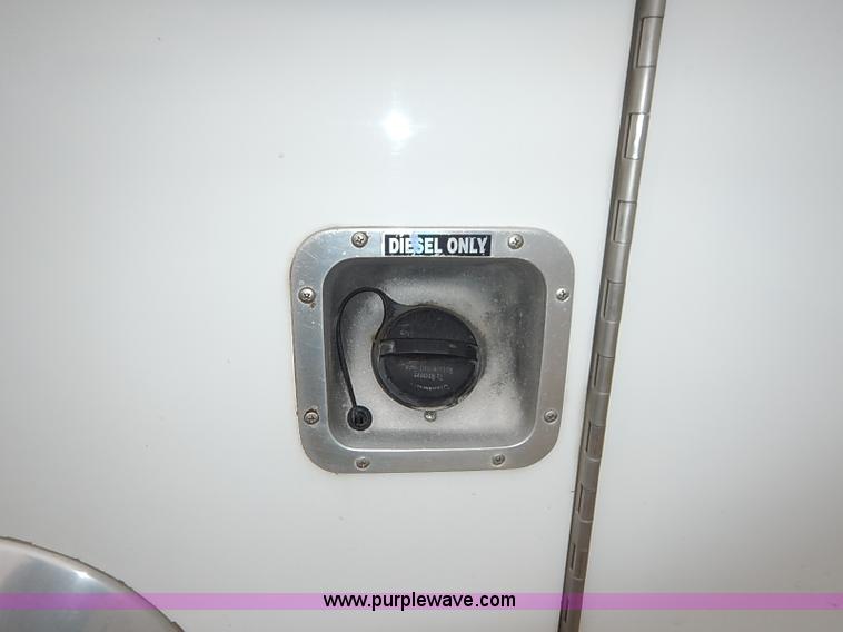 image for item I5121 1995 Ford F350 XLT ambulance