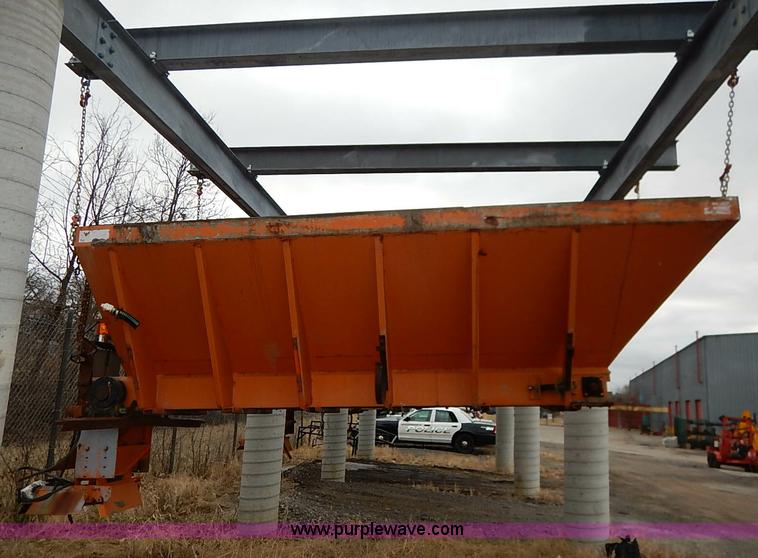 image for item I5124 Monroe 15' spreader
