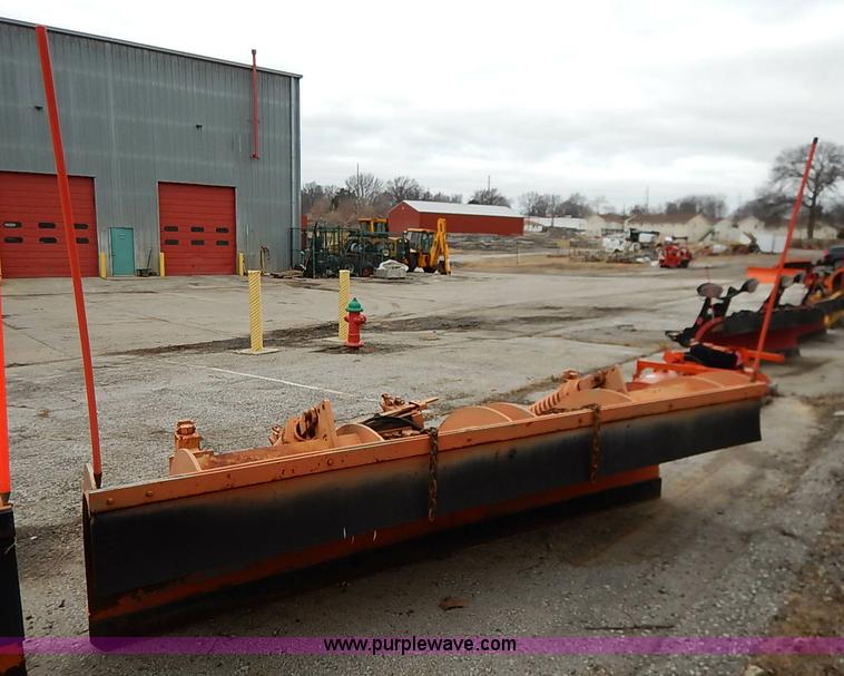 image for item I5125 Henderson 10' snow blade