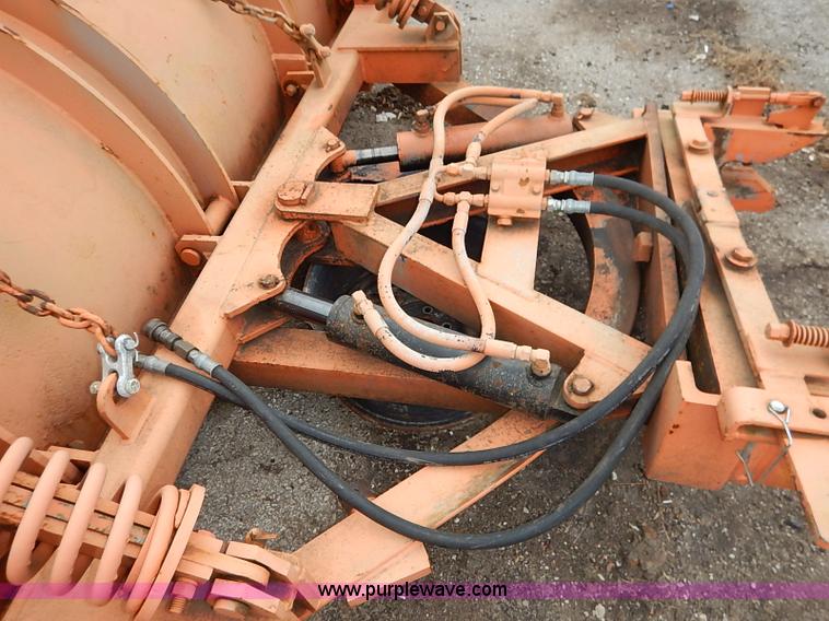 image for item I5125 Henderson 10' snow blade