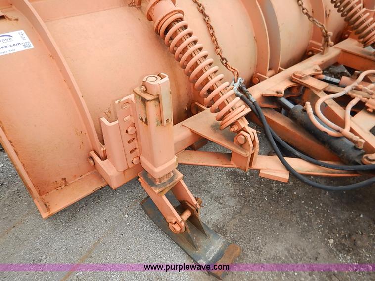 image for item I5125 Henderson 10' snow blade