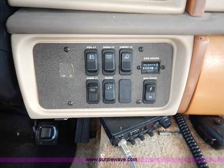 image for item I5127 2000 Ford 36T Fleetwood Southwind RV