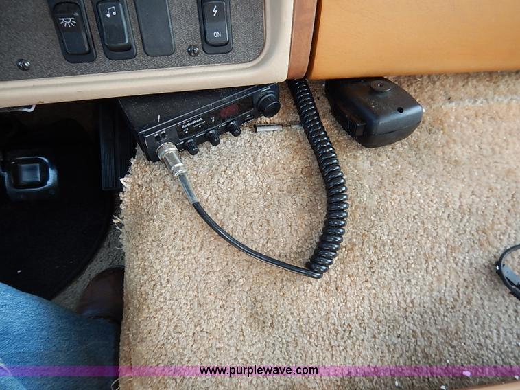 image for item I5127 2000 Ford 36T Fleetwood Southwind RV