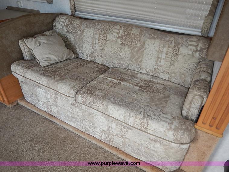 image for item I5127 2000 Ford 36T Fleetwood Southwind RV