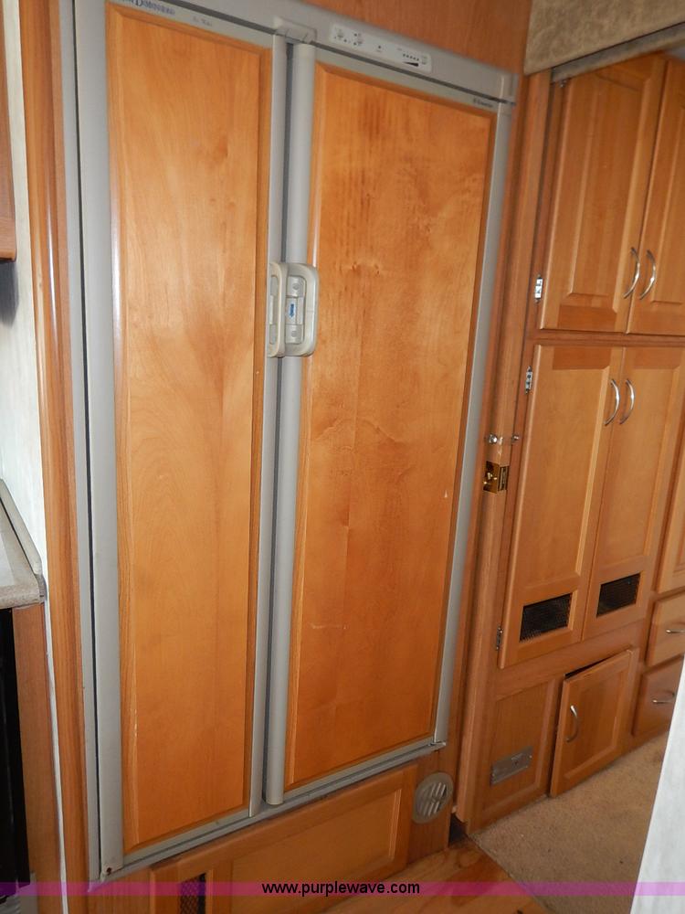 image for item I5127 2000 Ford 36T Fleetwood Southwind RV