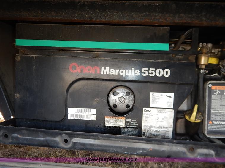 image for item I5127 2000 Ford 36T Fleetwood Southwind RV