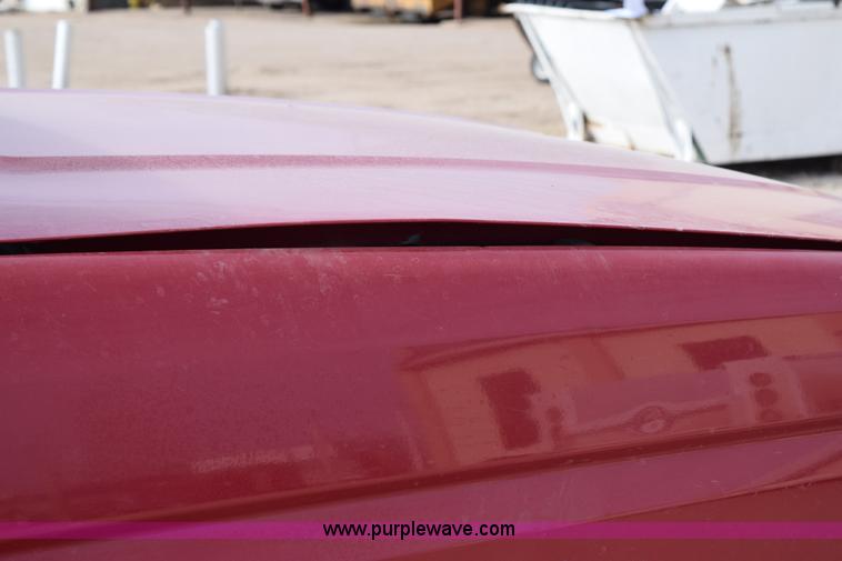 image for item K2302 1994 Ford F250 XL HD flatbed pickup truck