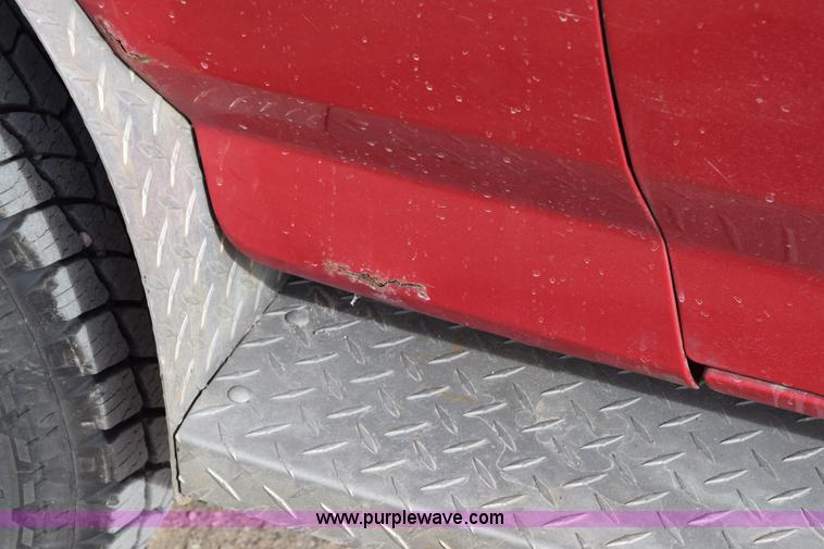 image for item K2302 1994 Ford F250 XL HD flatbed pickup truck