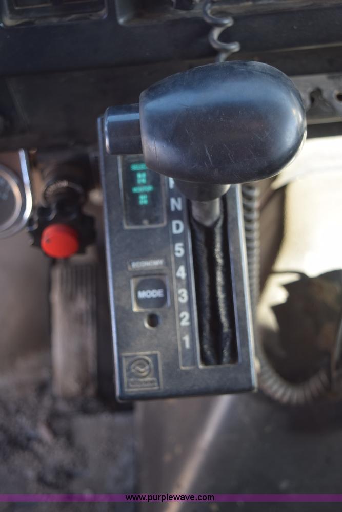 image for item K2303 1993 International 4900 dump truck