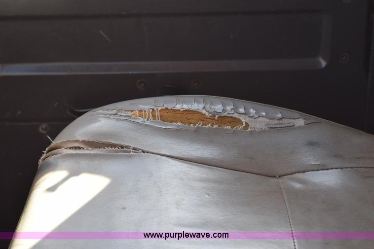 image for item K2303 1993 International 4900 dump truck