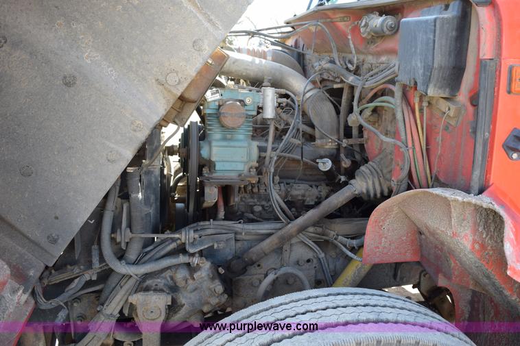 image for item K2303 1993 International 4900 dump truck