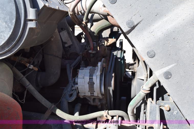 image for item K2303 1993 International 4900 dump truck