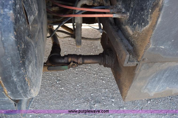 image for item K2303 1993 International 4900 dump truck