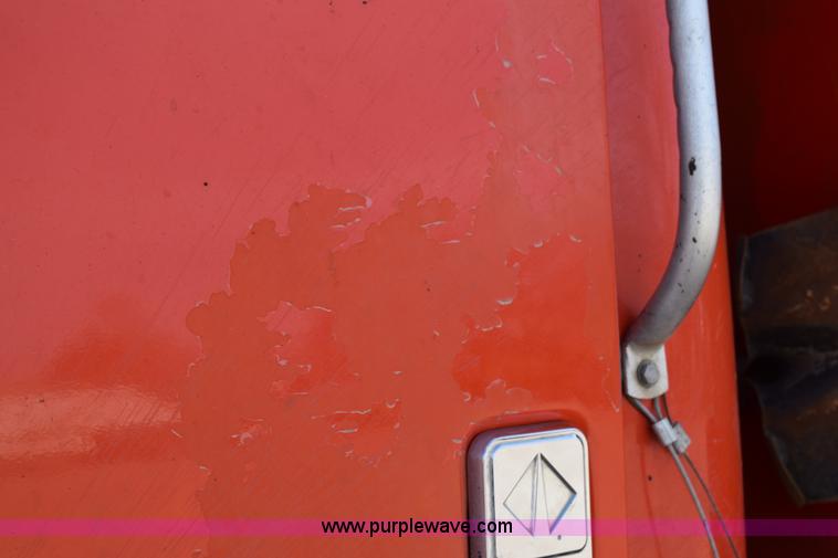 image for item K2303 1993 International 4900 dump truck