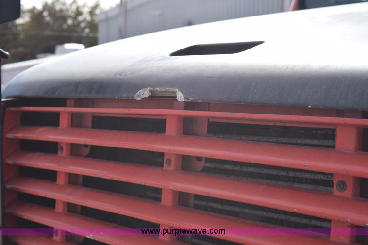 image for item K2303 1993 International 4900 dump truck