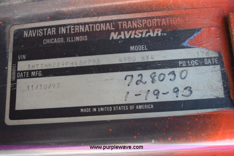 image for item K2303 1993 International 4900 dump truck