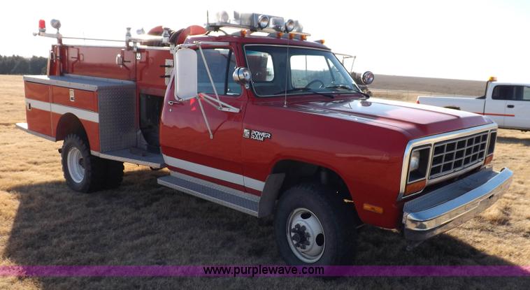 image for item K3059 1985 Dodge W350 Custom fire truck