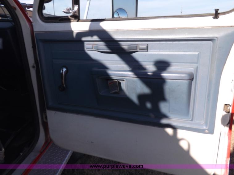 image for item K3059 1985 Dodge W350 Custom fire truck