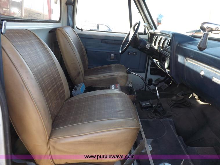 image for item K3059 1985 Dodge W350 Custom fire truck