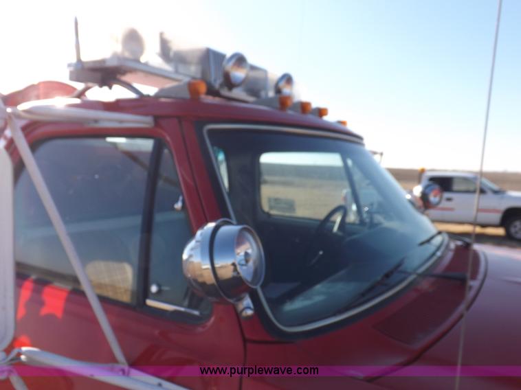 image for item K3059 1985 Dodge W350 Custom fire truck