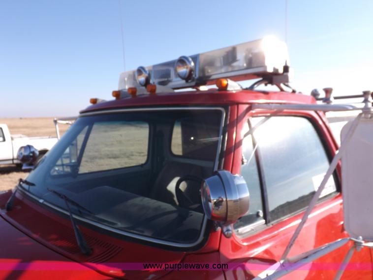 image for item K3059 1985 Dodge W350 Custom fire truck