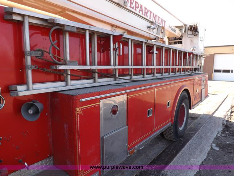 image for item K3066 1968 International CO-819D fire truck