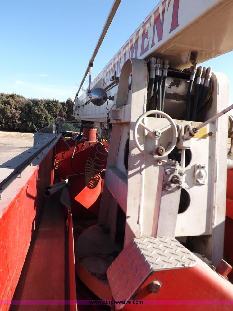 image for item K3066 1968 International CO-819D fire truck