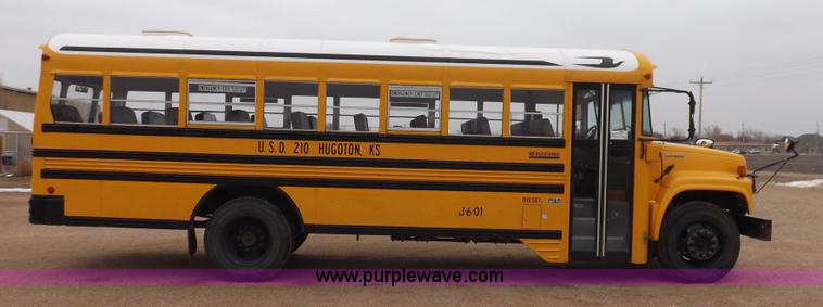 image for item K3116 2001 Chevrolet B7 Blue Bird bus