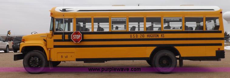 image for item K3116 2001 Chevrolet B7 Blue Bird bus