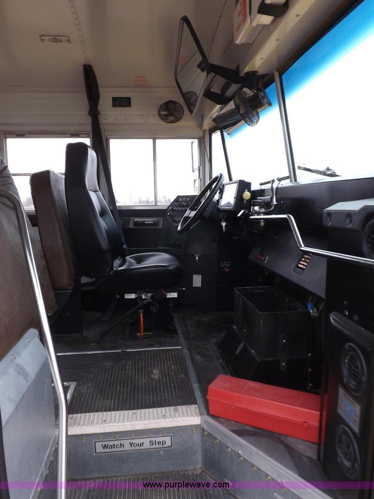 image for item K3116 2001 Chevrolet B7 Blue Bird bus