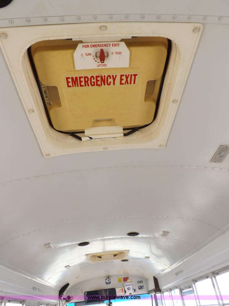 image for item K3116 2001 Chevrolet B7 Blue Bird bus