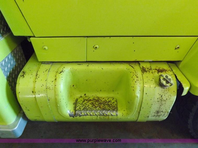 image for item K3133 1980 Ford 700 fire truck