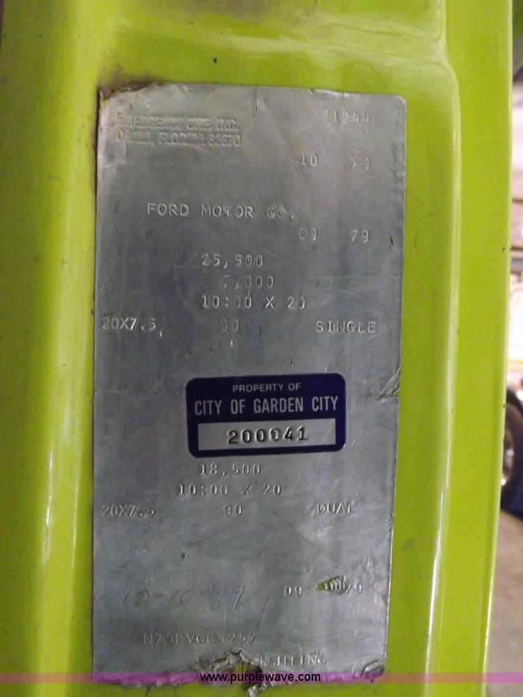 image for item K3133 1980 Ford 700 fire truck