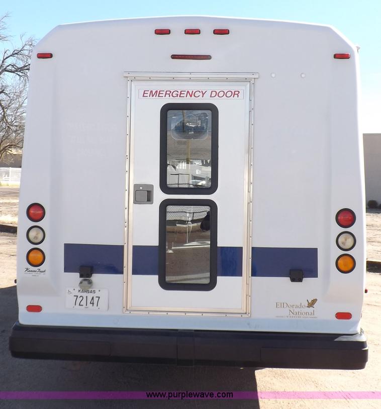 image for item K3149 2008 Ford E450 Super Duty van